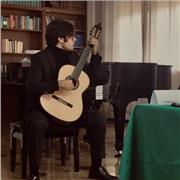 Insegnante di chitarra classica, studente del conservatorio Puccini a Gallarate